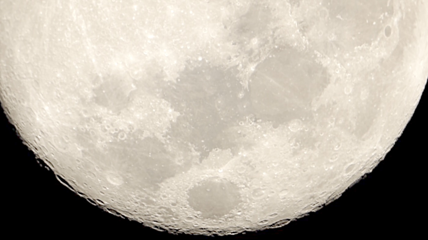 The Moon after Star Trail Stacker selected and processed 299 decoded video frames
